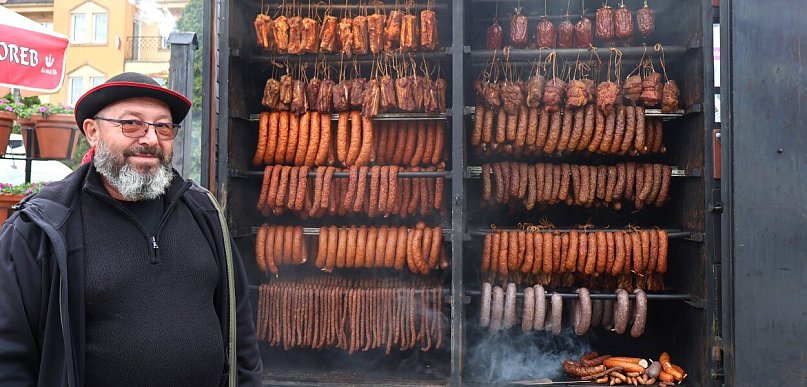 Na Placu Kościuszki pojawiły się stoiska, ruszył Festiwal Smaku i Tradycji