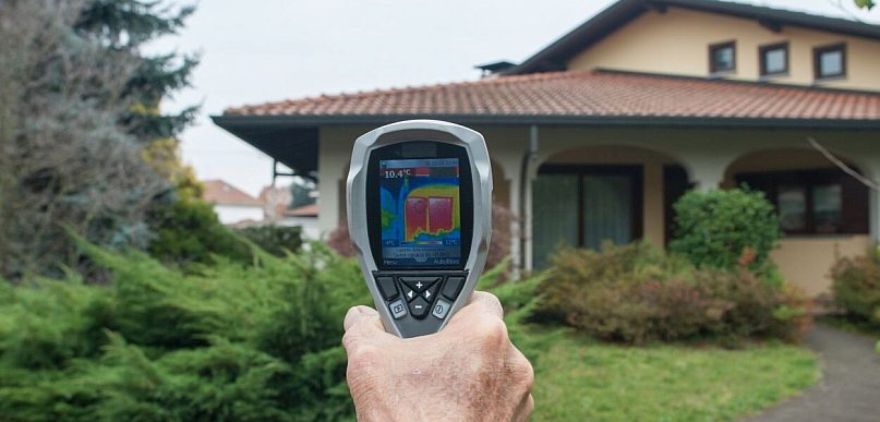 Termowizja przy odbiorze mieszkania – co widać na ekranie kamery?