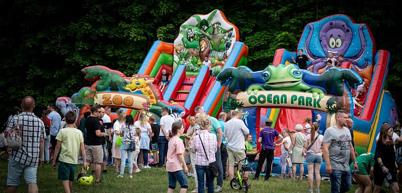 Gminny Dzień Dziecka w Teresinie: darmowe lody i wesołe miasteczko