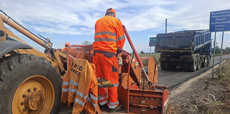 Trwają prace związane z przebudową drogi powiatowej Złota-Dębsk [FOTO] - 87277