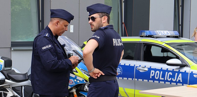 Policjanci z Sochaczewa zapraszają na debatę społeczną, będzie o śmiganiu z głową - 87291