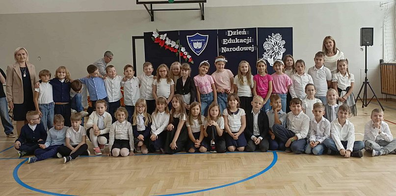 Dzień Edukacji Narodowej w gminie Młodzieszyn: uroczyste apele i pasowanie - 88023