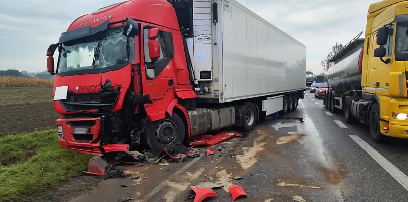 Zderzenie ciężarówek na DK 50 - 88278
