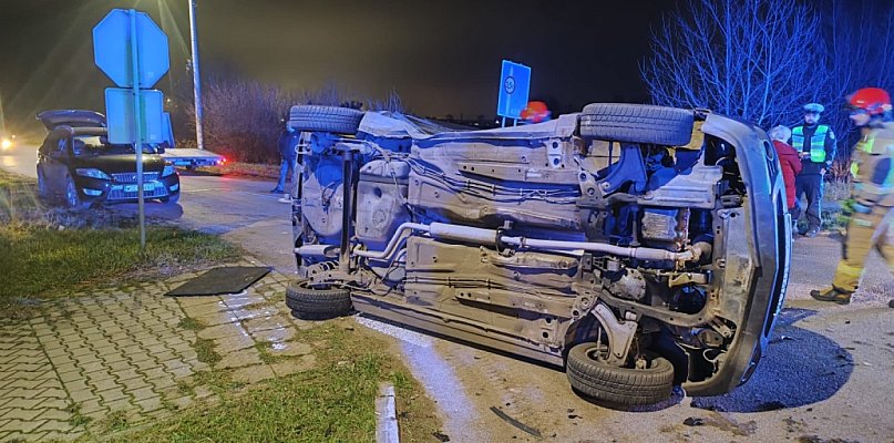 Zderzenie dwóch osobówek w Elżbietowie - 89976