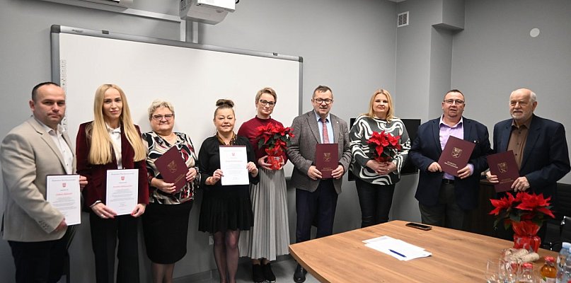 Ostatnie w tym roku – ostatnie w tej kadencji - 90208