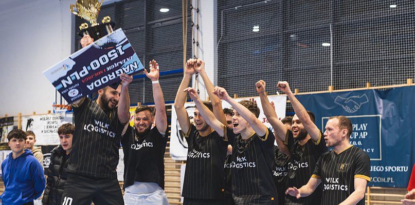 Sochoresidenses II wznieśli Puchar WSC Futsal Ligi - 90238