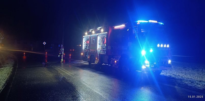 Pożar samochodów w miejscowości Czyste. Na miejscu służby - 90334