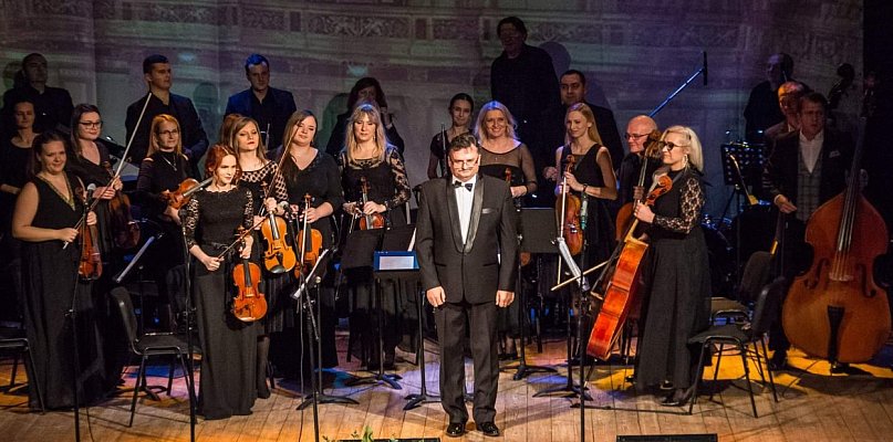 Camerata Mazovia noworocznie tym razem ze zdolnymi młodymi - 90631