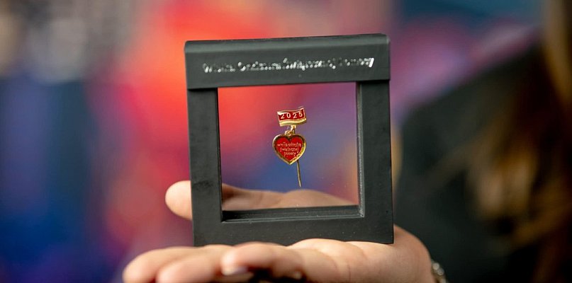 Oficjalne złote serduszko 34. Finału WOŚP już jedzie do Sochaczewa - 90769