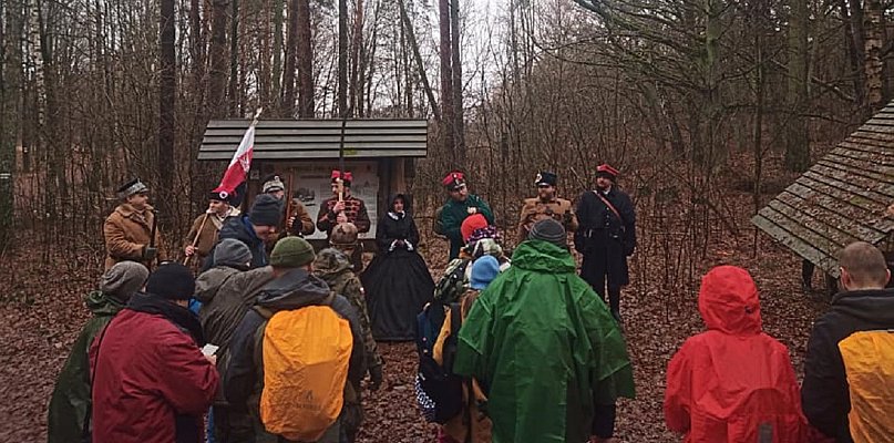 Pójdą w rajdzie do Sosny Powstańców, są wolne miejsca - 90853