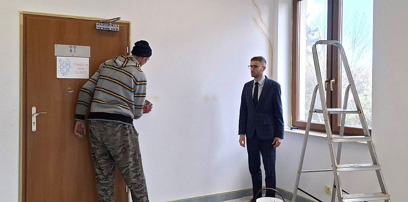 Gminna Biblioteka Publiczna w Rybnie odzyskuje blask