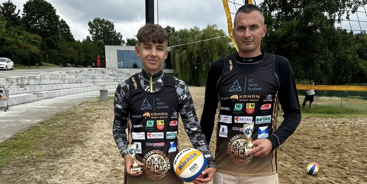 Kamil Dorodziński i Paweł Ignatowicz najlepsi na piasku