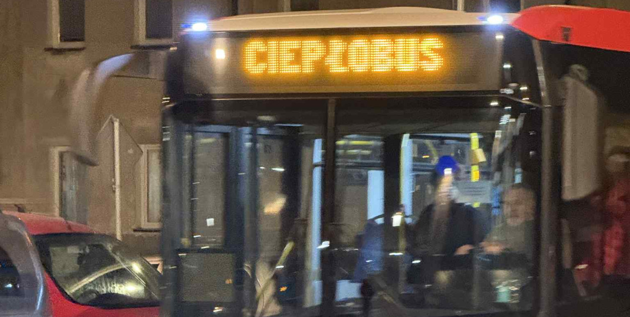 Ciepłobus wystartował, Burmistrz Janiak zapowiada przedłużenie akcji