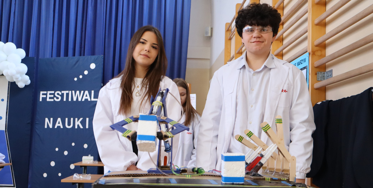 Rakiety, magnesy i wulkany: Festiwal Nauki w SP4