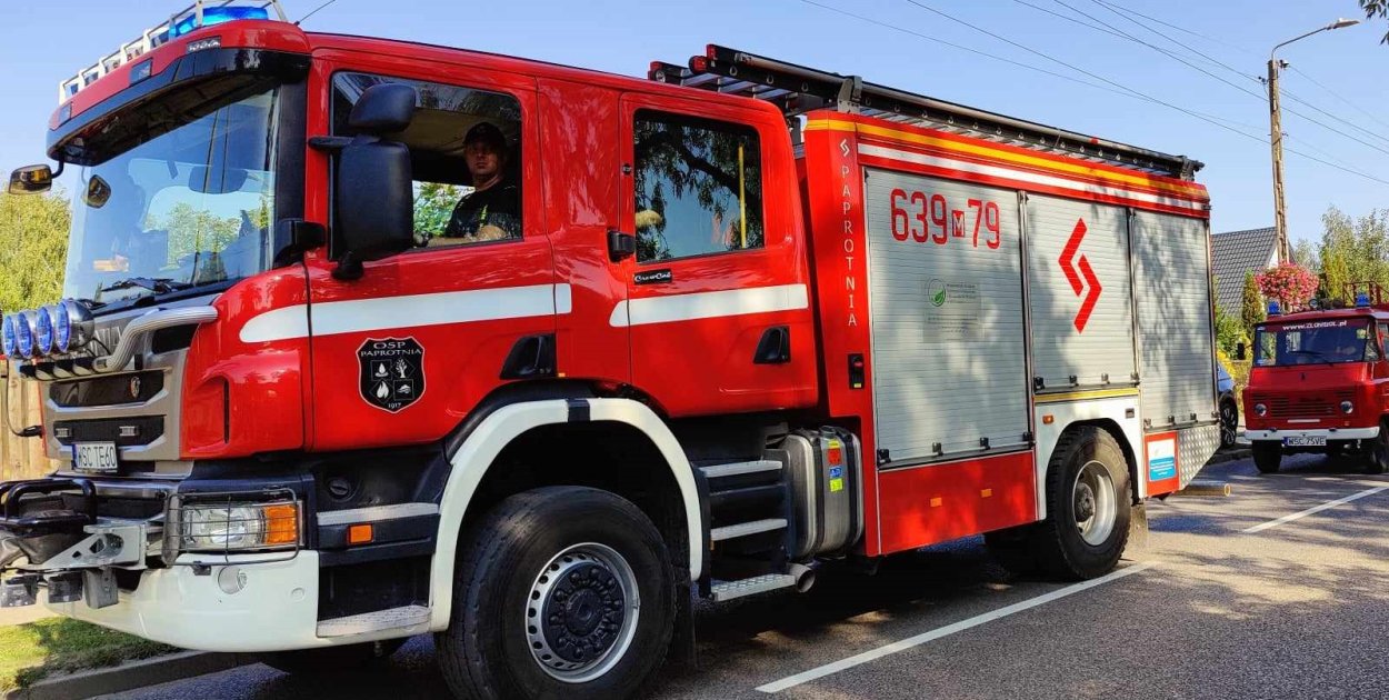 Wypadek na DK 50 w Janowie: droga zablokowana [Aktualizacja]