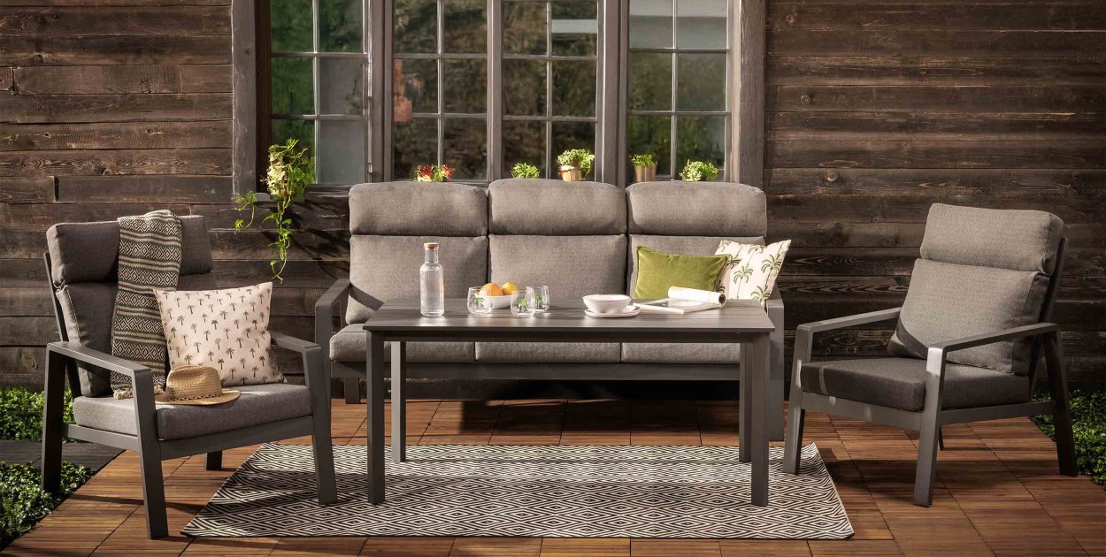 Jak stworzyć salon pod chmurką, czyli trendy w urządzaniu tarasów w 2026 roku