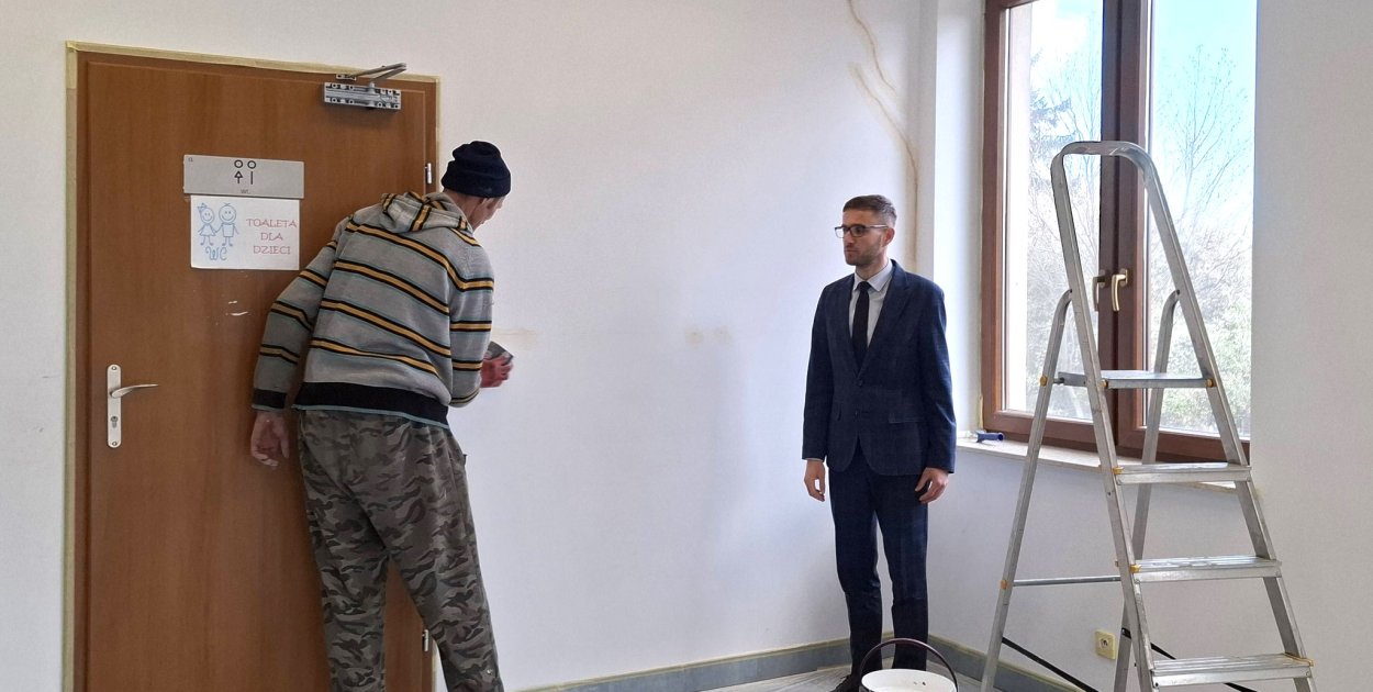 Gminna Biblioteka Publiczna w Rybnie odzyskuje blask