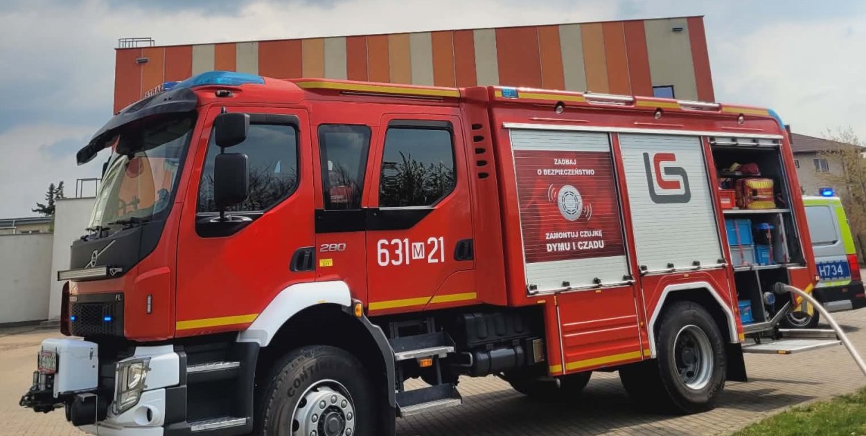 Pożar nieużytków za SP4, sytuacja pod kontrolą