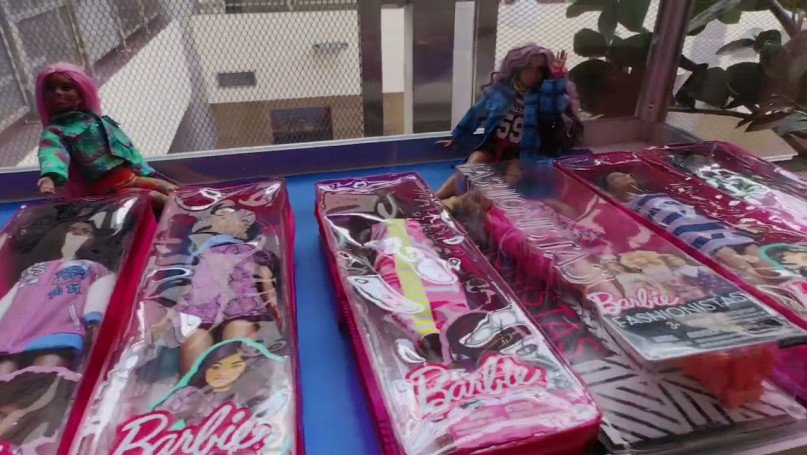 Wystawa lalek Barbie w MBP Sochaczew